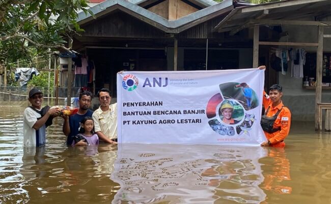 ANJ Bantu korban banjir infosawit