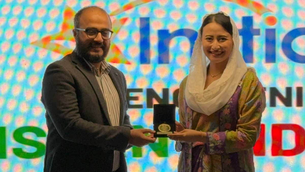 Wamendag-Roro-di-Karachi-3 InfoSAWIT